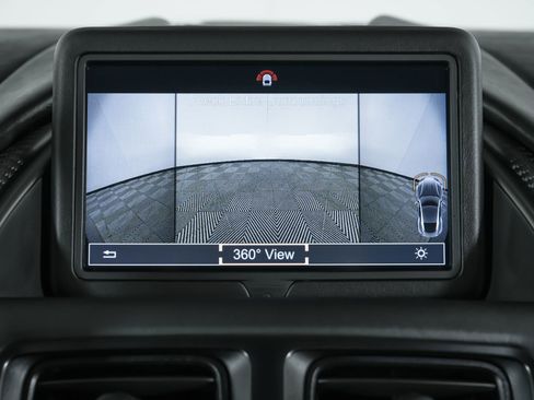 Used 2019 Aston Martin DB11 Coupe RWD image 25