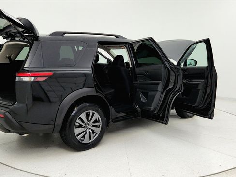 Used 2024 Nissan Pathfinder SV image 30