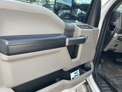 Used 2020 Ford F250 XLT w/ XLT Premium Package AWD/4WD image 21