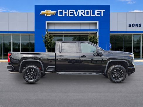 New 2026 Chevrolet Silverado 2500 LTZ w/ Trail Boss Package AWD/4WD image 4
