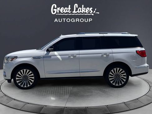 Used 2019 Lincoln Navigator Reserve AWD/4WD image 2