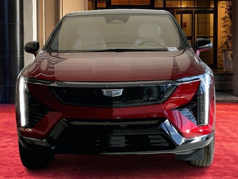 New 2026 Cadillac Optiq Sport 2 image 3