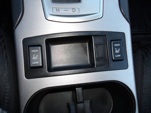 Used 2012 Subaru Legacy 2.5i Premium w/ All-Weather Pkg image 21