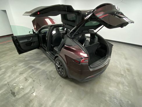 Used 2023 Tesla Model X AWD/4WD image 46