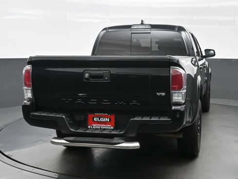 Used 2020 Toyota Tacoma TRD Sport RWD image 5