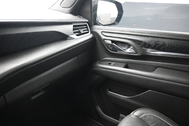 Used 2022 GMC Yukon Denali AWD/4WD image 8