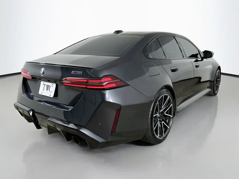Used 2025 BMW M5 w/ Executive Package AWD/4WD image 5