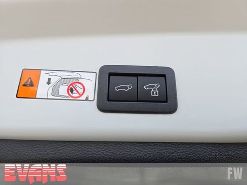 New 2026 Toyota Corolla Cross XLE w/ Convenience Package image 32