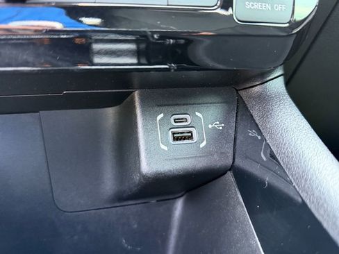 Used 2023 Jeep Compass Limited AWD/4WD image 27