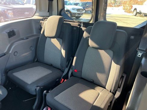 Used 2019 Ford Transit Connect XL image 19