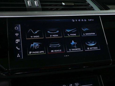 Used 2024 Audi SQ8 e-tron Premium Plus w/ Black Optic Package AWD/4WD image 15