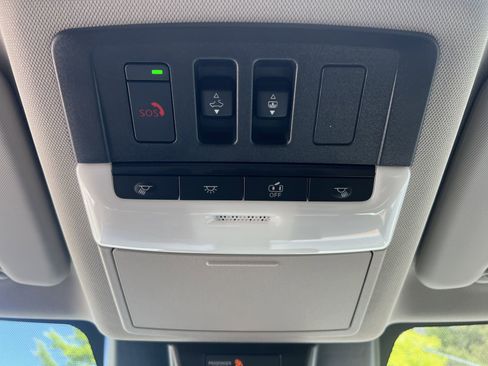 New 2026 Nissan Rogue Platinum AWD/4WD image 11