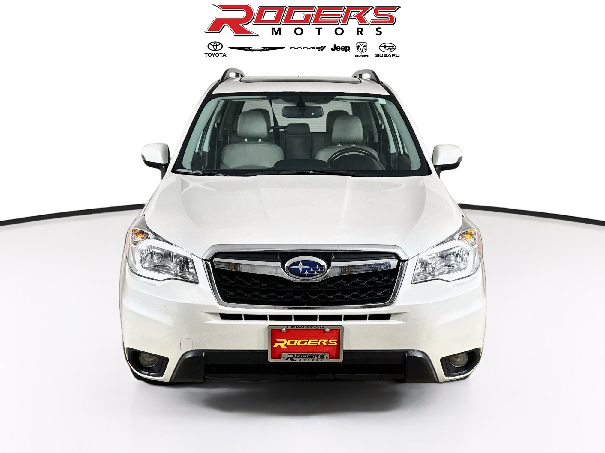 Used 2015 Subaru Forester 2.5i Touring AWD/4WD image 2