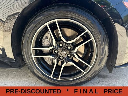 Used 2022 Ford Mustang GT Premium RWD image 38