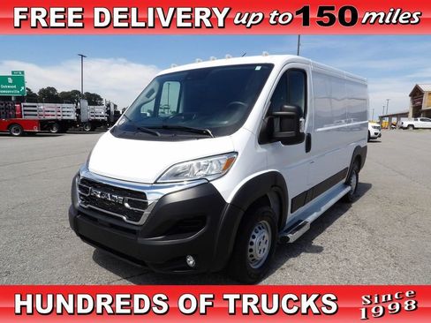 Used 2025 RAM ProMaster 2500 w/ U-Haul Equipment Group FWD image 1