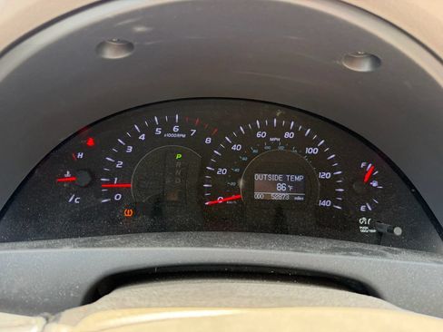 Used 2011 Toyota Camry XLE w/ SE/XLE Extra-Value Pkg FWD image 22