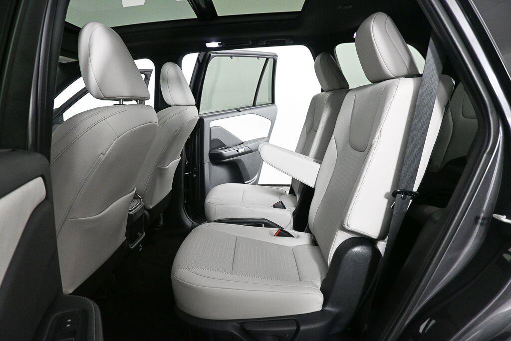 Used 2024 Lexus TX 350 FWD w/ Captains Chair Package image 17
