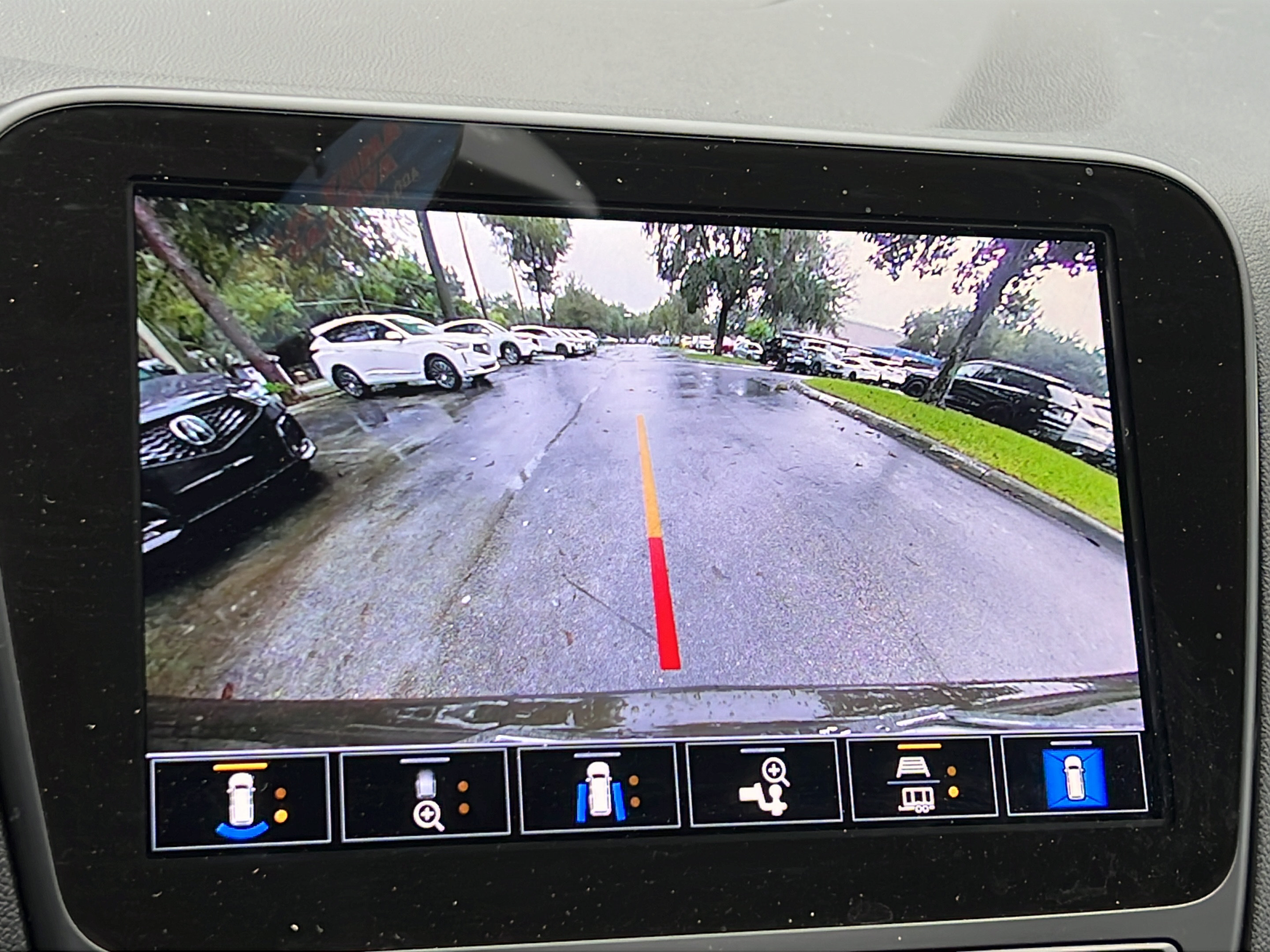 Used 2024 Chevrolet Equinox LT FWD image 15