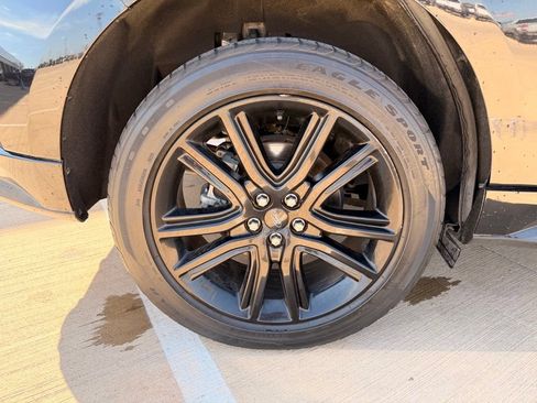 Used 2021 Ford Edge ST-Line FWD image 11