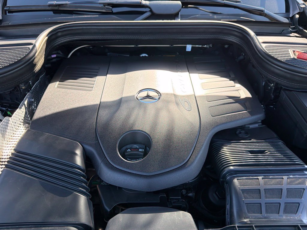 Certified 2026 Mercedes-Benz GLS 450 4MATIC image 35