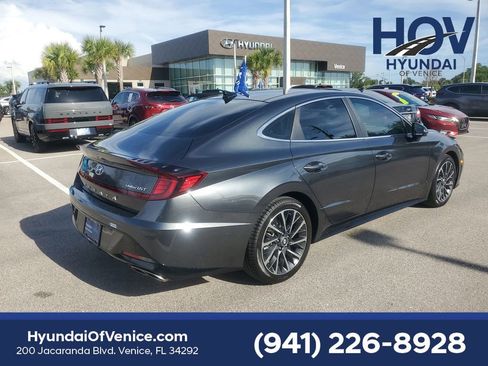 Used 2023 Hyundai Sonata Limited w/ Cargo Package FWD image 9