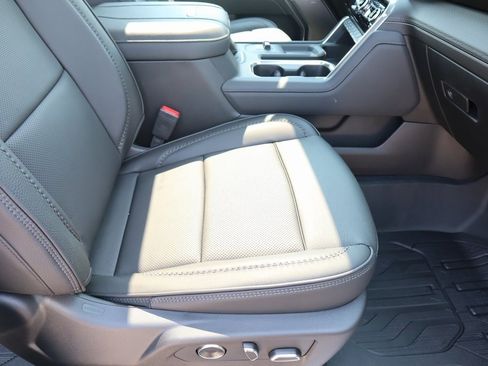 New 2026 GMC Sierra 2500 Denali w/ Denali Reserve Package image 13