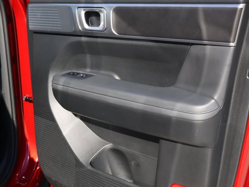 Certified 2025 Hyundai Santa Fe SEL image 15