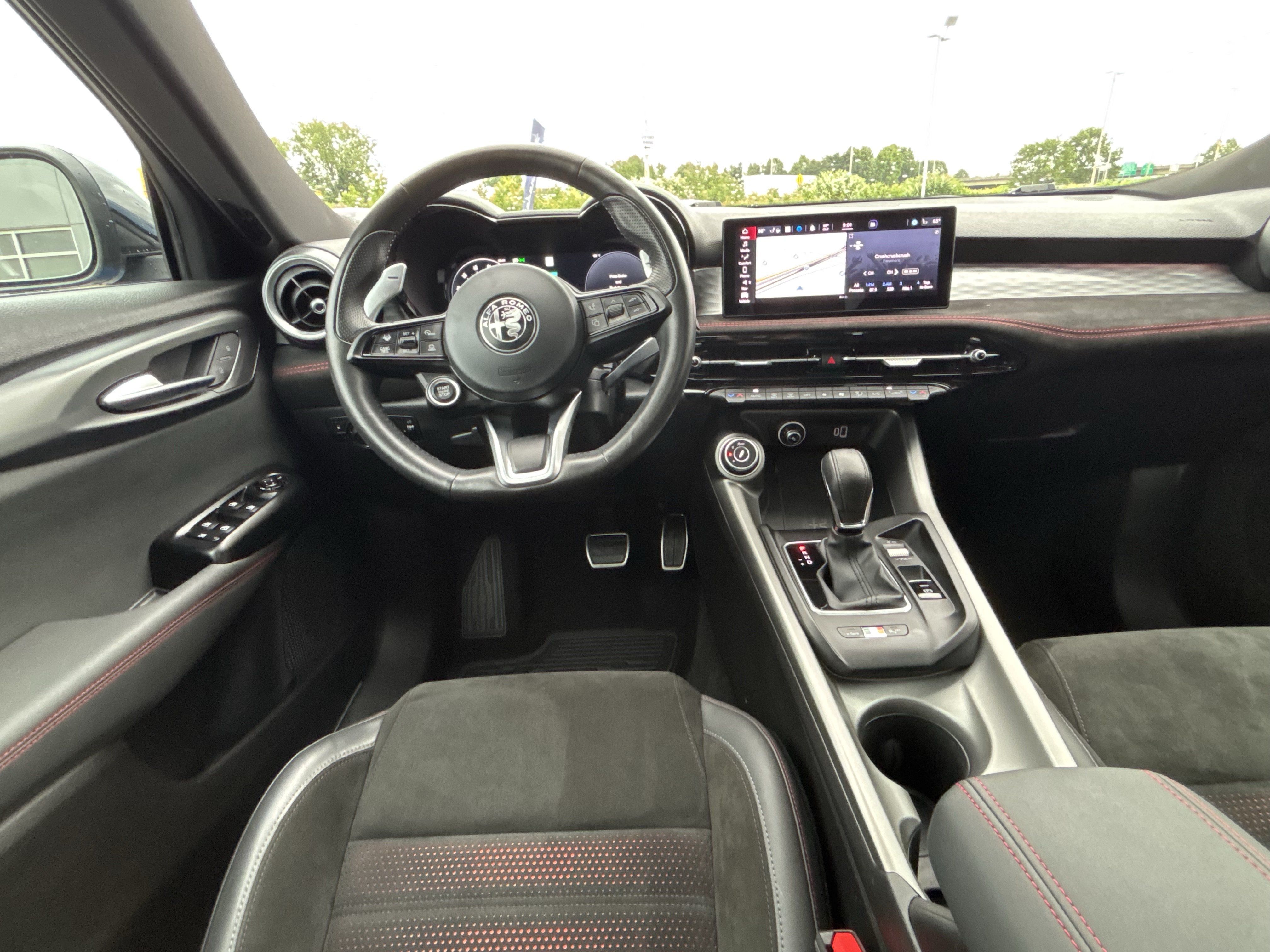 Used 2024 Alfa Romeo Tonale Ti w/ Active Assist Package AWD/4WD image 16