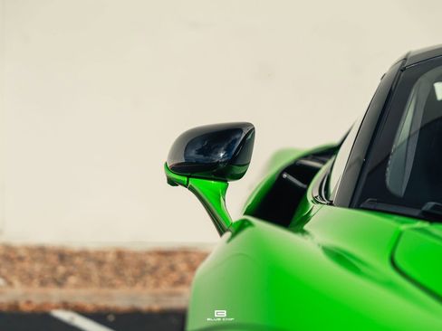 Used 2025 McLaren 750S Spider image 17