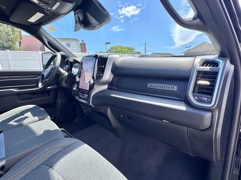 Used 2025 RAM 2500 Big Horn AWD/4WD image 19