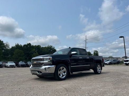 Used 2018 Chevrolet Silverado 1500 LTZ w/ Sport Package AWD/4WD image 2