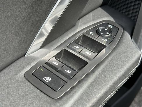 Used 2025 BMW X1 xDrive28i w/ Technology Package image 22