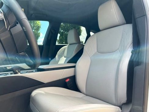 Used 2025 Lexus RX 350h w/ Convenience Package AWD/4WD image 11