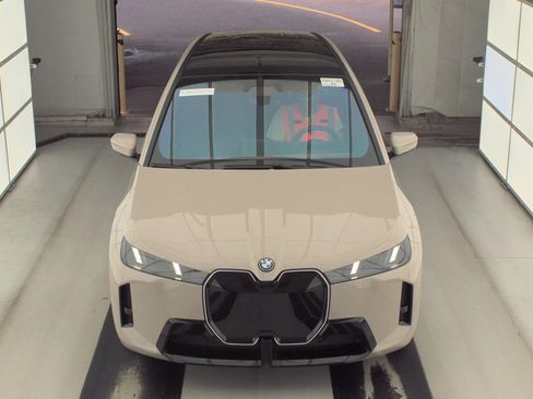 Used 2026 BMW iX xDrive60 AWD/4WD image 2