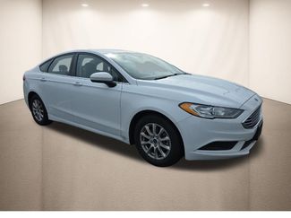 Used 2017 Ford Fusion S video 2