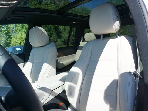 Certified 2025 Mercedes-Benz GLS 450 4MATIC image 15