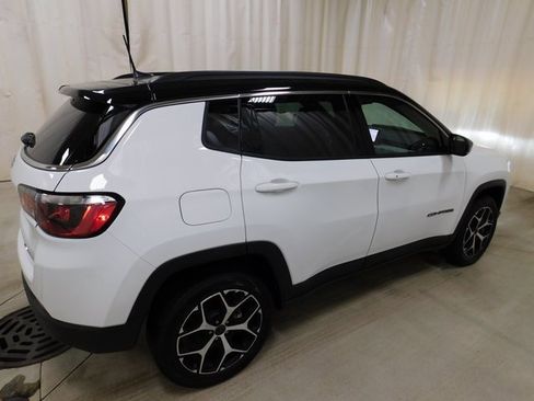 New 2026 Jeep Compass Limited image 3