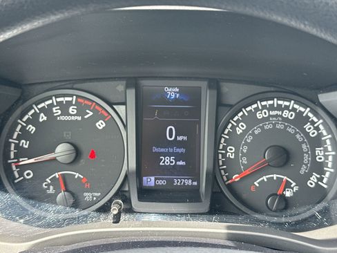 Used 2023 Toyota Tacoma SR AWD/4WD image 23
