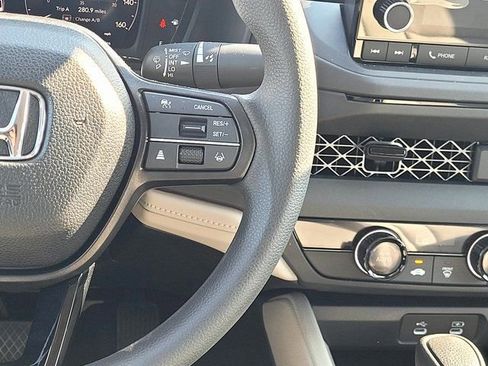Used 2025 Honda Accord LX image 27