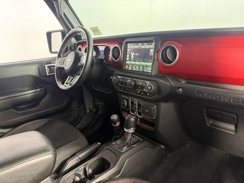 Used 2023 Jeep Wrangler Unlimited Rubicon w/ Safety Group AWD/4WD image 14