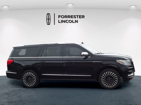 Used 2020 Lincoln Navigator L Black Label AWD/4WD image 2