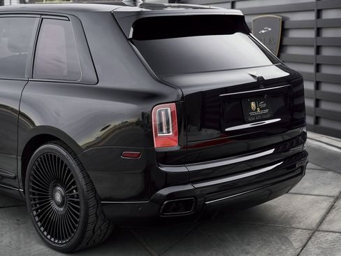 Used 2019 Rolls-Royce Cullinan image 10