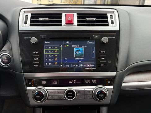 Used 2017 Subaru Outback 2.5i Limited image 13