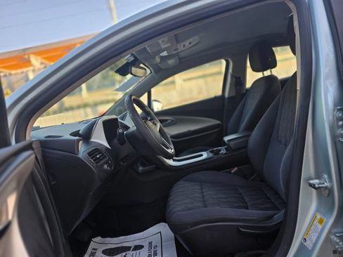 Used 2013 Chevrolet Volt FWD image 21