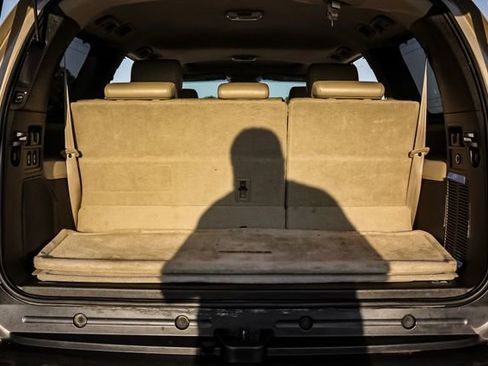 Used 2010 Toyota Sequoia Limited image 31