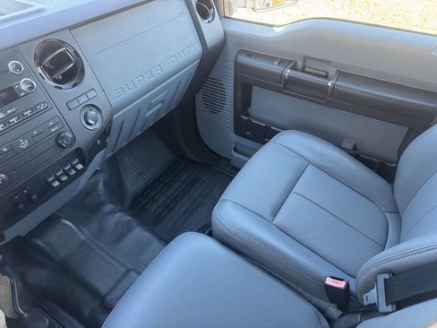 Used 2015 Ford F350 XL w/ Power Equipment Group image 12