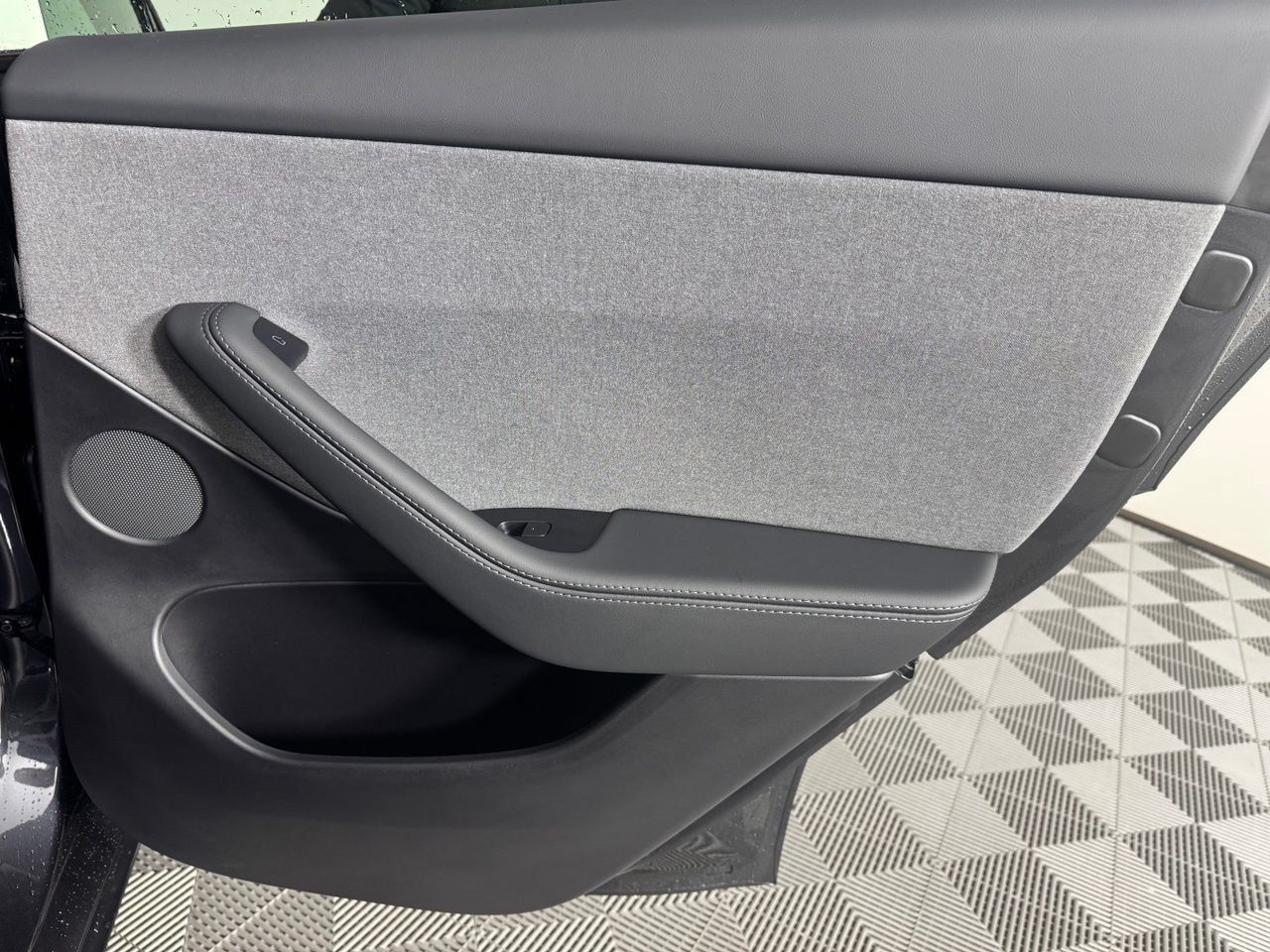 Used 2026 Tesla Model Y 2WD image 21