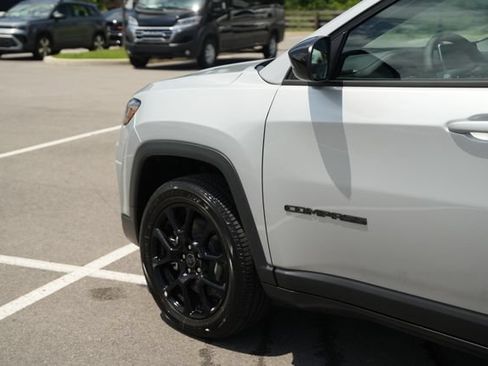 New 2026 Jeep Compass Latitude AWD/4WD image 38