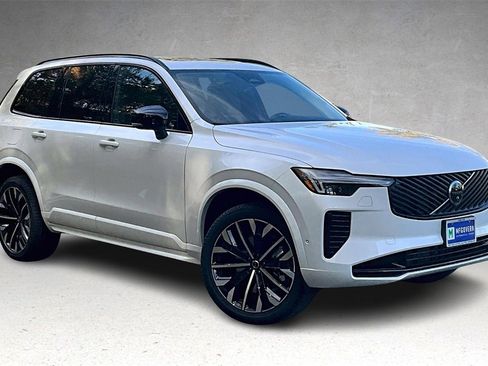 New 2026 Volvo XC90 B6 Ultra w/ Protection Package Premier image 2