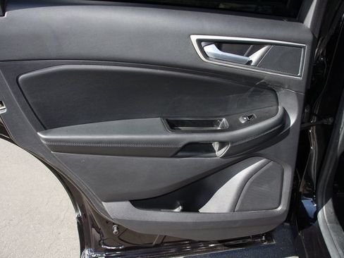 Certified 2019 Ford Edge SEL w/ Equipment Group 201A FWD image 21